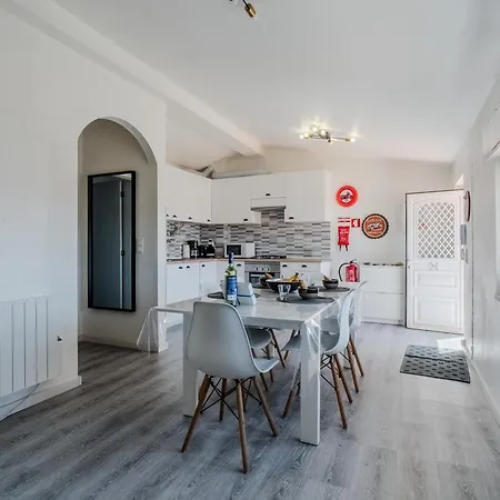 - 2 Bedrooms Center Of Appartamento *