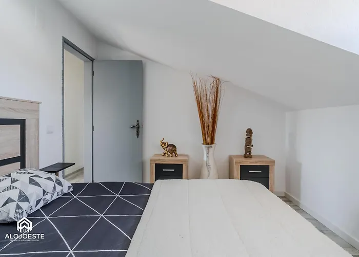 - 2 Bedrooms Center Of * Santa Cruz (Oeste)