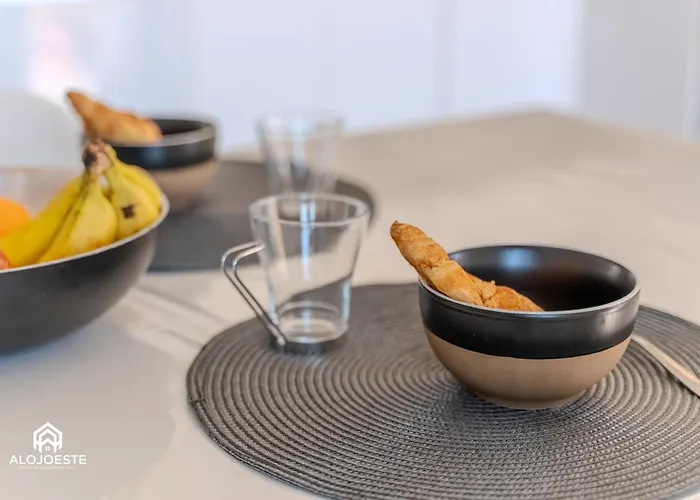 - 2 Bedrooms Center Of *