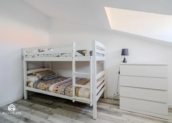 - 2 Bedrooms Center Of * Santa Cruz (Oeste)